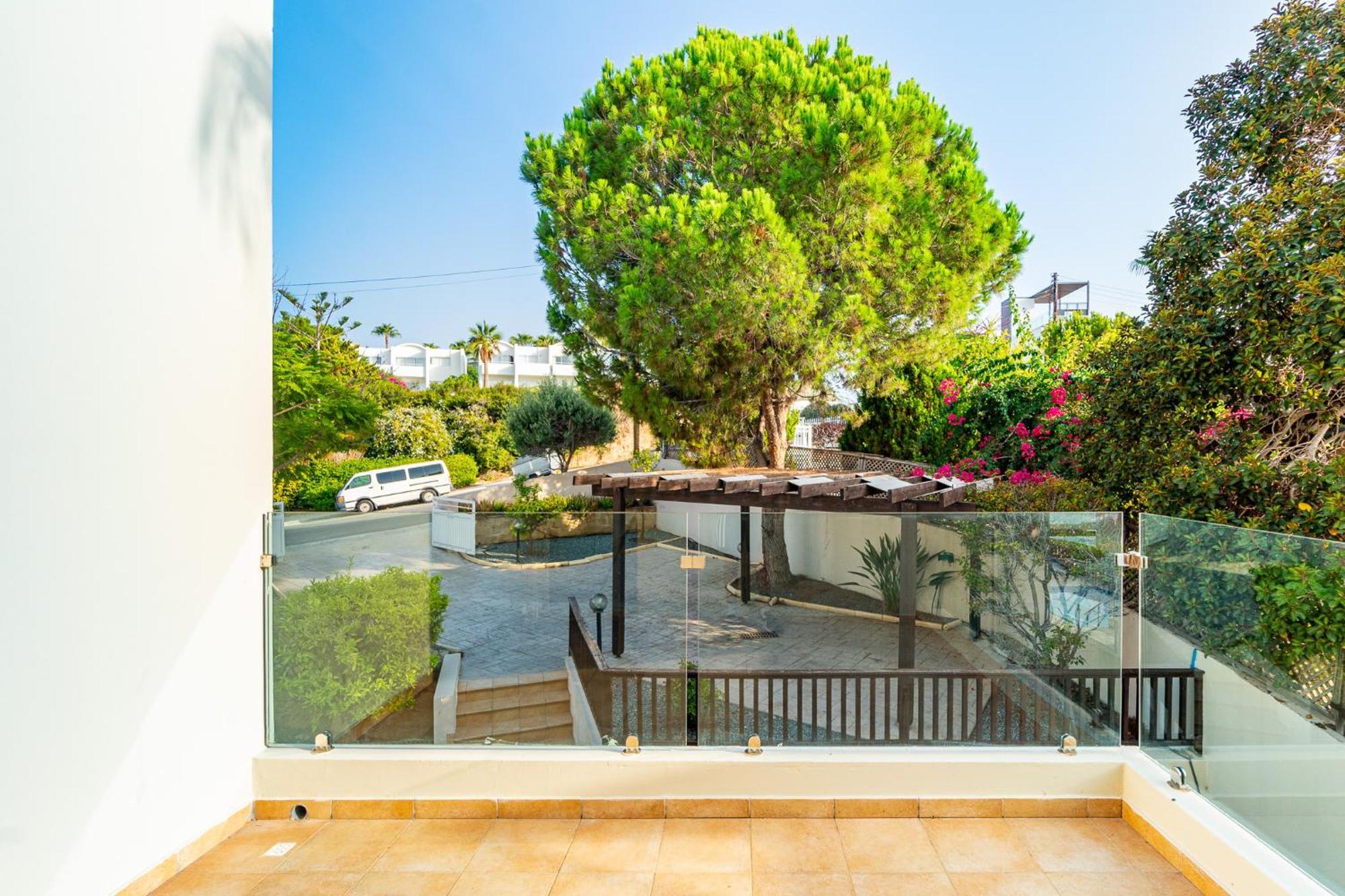 Beach Front Villa Mer Blu By Ezoria Villas Coral Bay Exterior foto